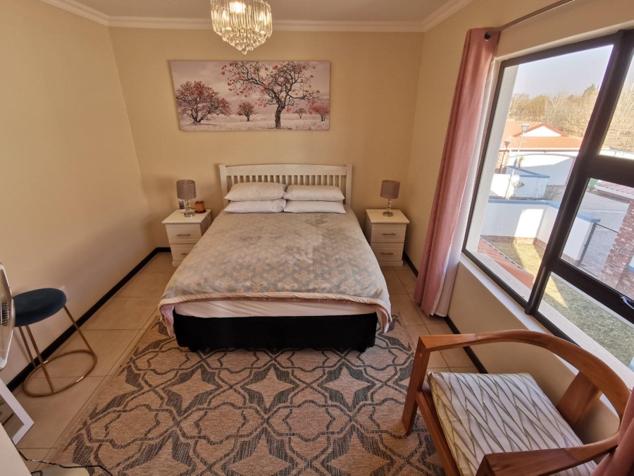 3 Bedroom Property for Sale in Van Der Hoff Park North West